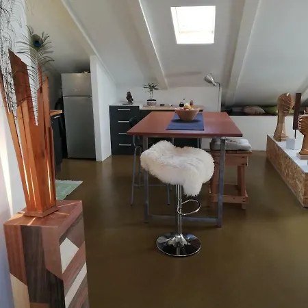Naiadi Loft Apartament *